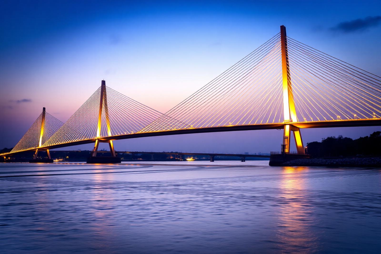 Long-span river bridge designed for a hundred-year service life.